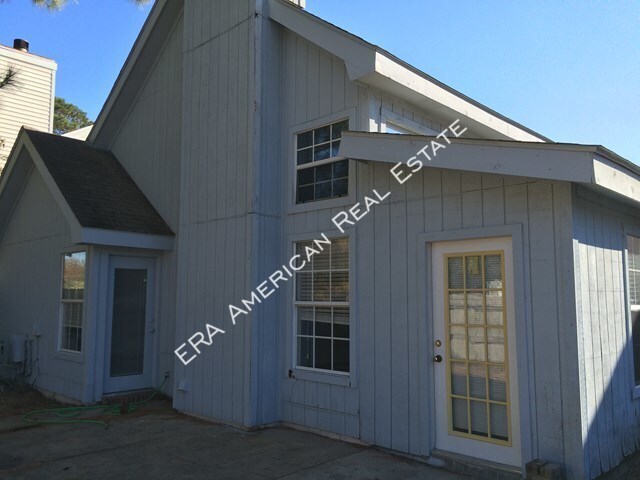 Building Photo - 1947 Patrician Way