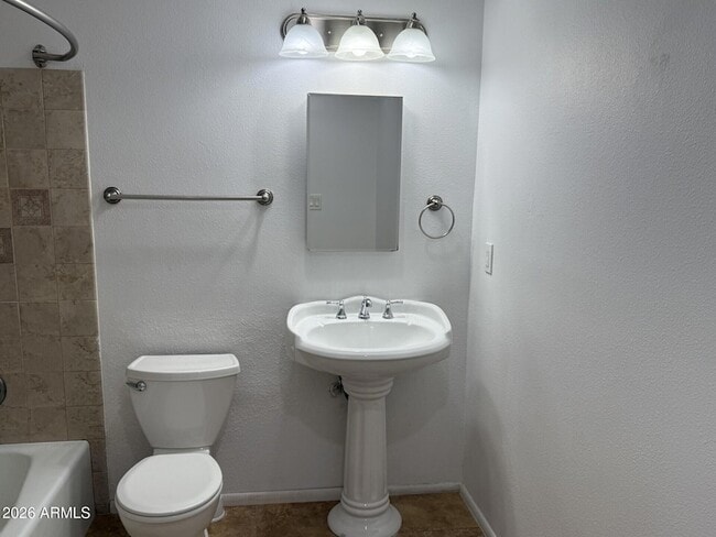 Building Photo - 3321 W Cholla St