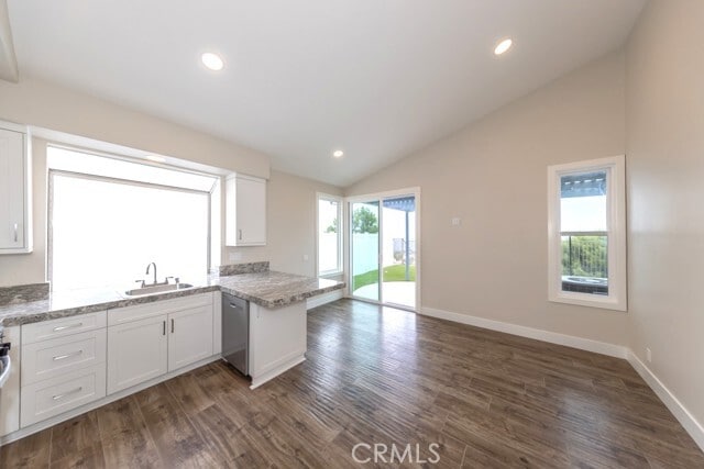 Building Photo - 933 S Dylan Way
