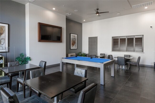 Building Photo - 11272 Gravitation Dr