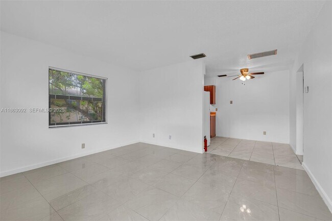 Building Photo - 1451 NW 19th St