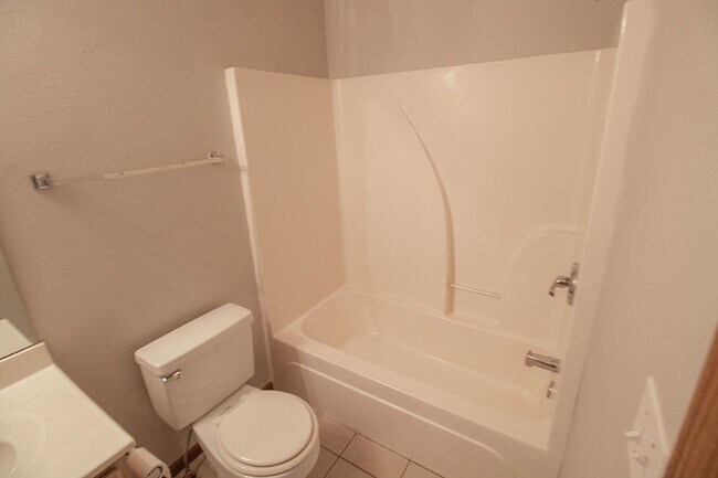 Building Photo - 1516-1518 Citadel Dr.