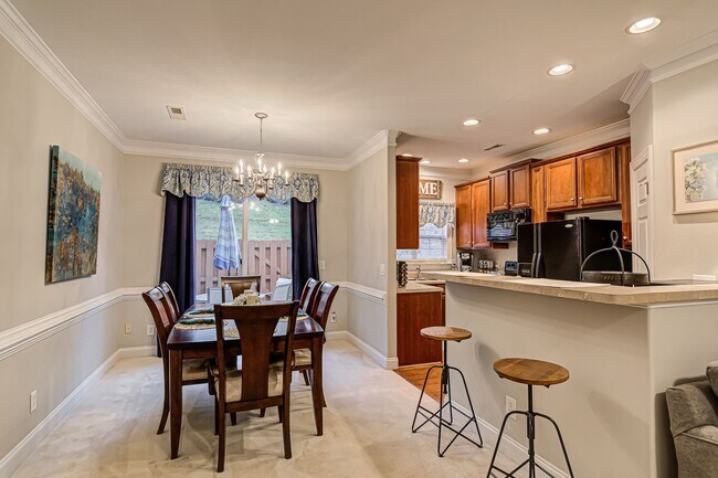 Building Photo - Fully Furnished 3BR/2.5BA Townhome – Private Community – Available 12/5