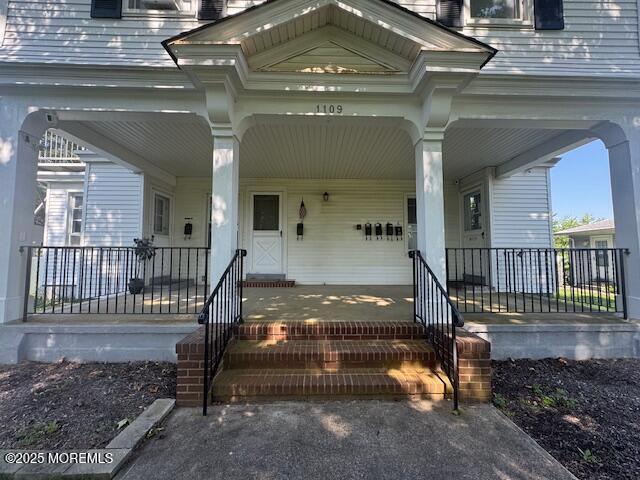 Building Photo - 1109 Lincoln Ct