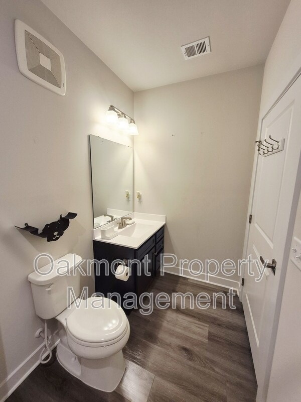 Building Photo - 3700 Maze Runner Dr