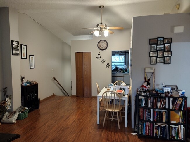 Building Photo - 2229 9th St