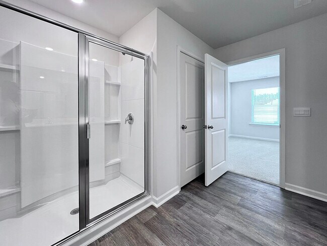 Building Photo - 258 Palm Dr