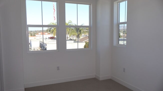 Building Photo - FOR RENT!! Brand New Townhome in El Cajon FOR RENT!!
