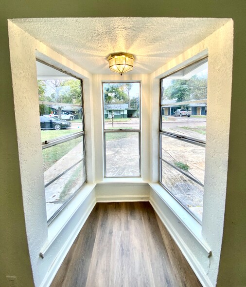 Building Photo - 408 Faris St
