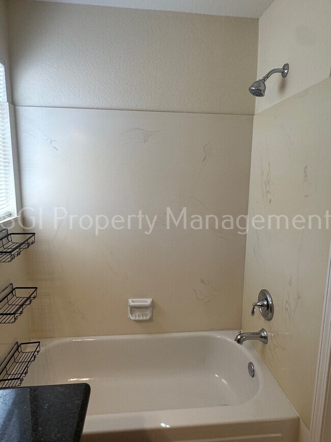 Building Photo - 1952 E Rosemonte Dr