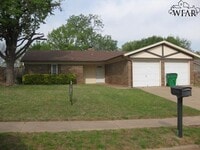 Building Photo - 11 Lackland Cir