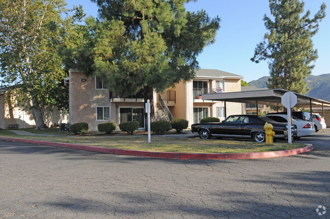 Building Photo - Lakeview Apartments