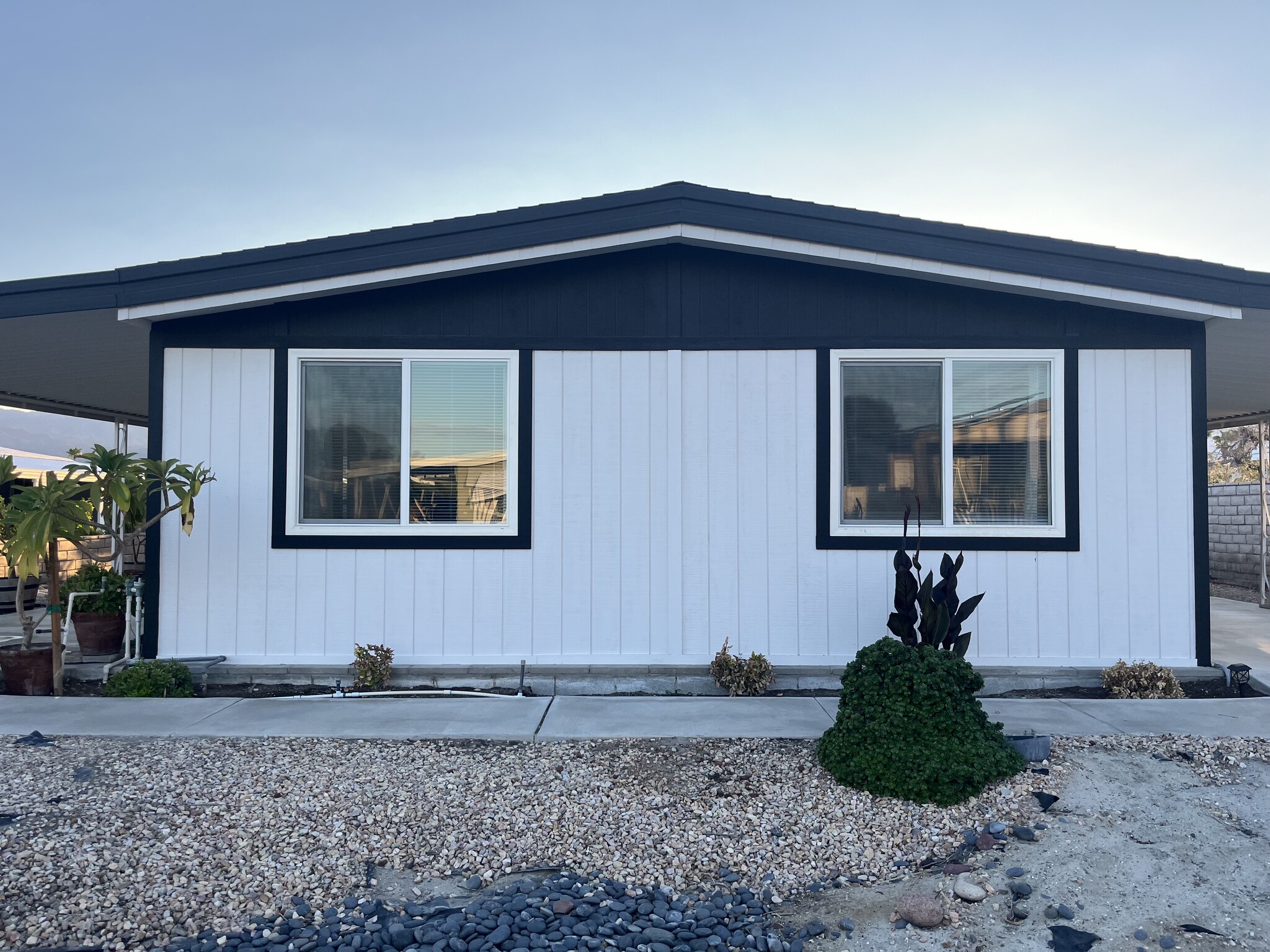 Building Photo - 73049 Cabazon Peak Dr