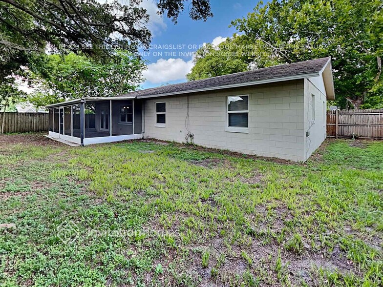 Building Photo - 7433 Betty St