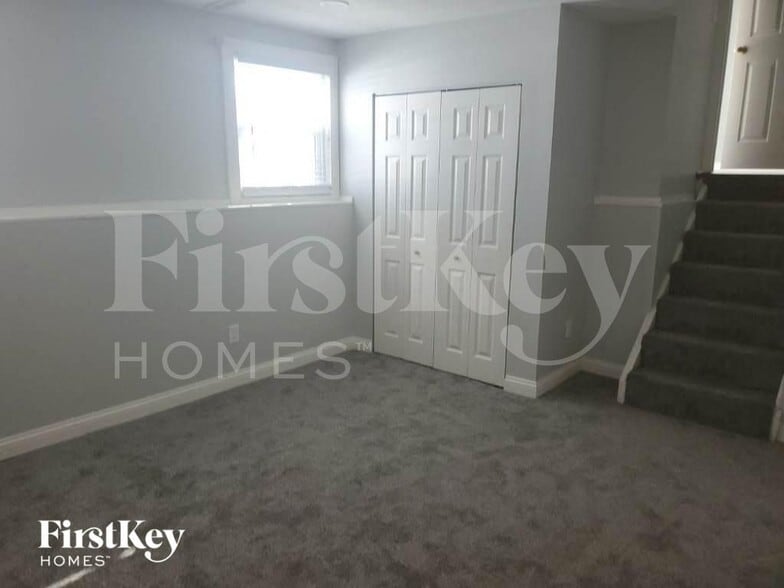 Building Photo - 4207 Edinburgh Dr