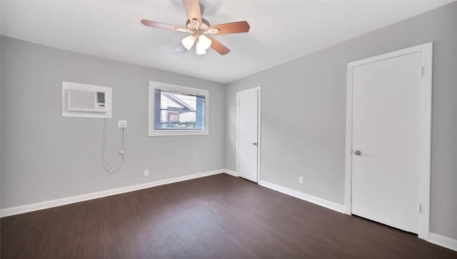 Building Photo - 5532 Eskridge St