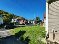 Building Photo - 319 Charles Ave