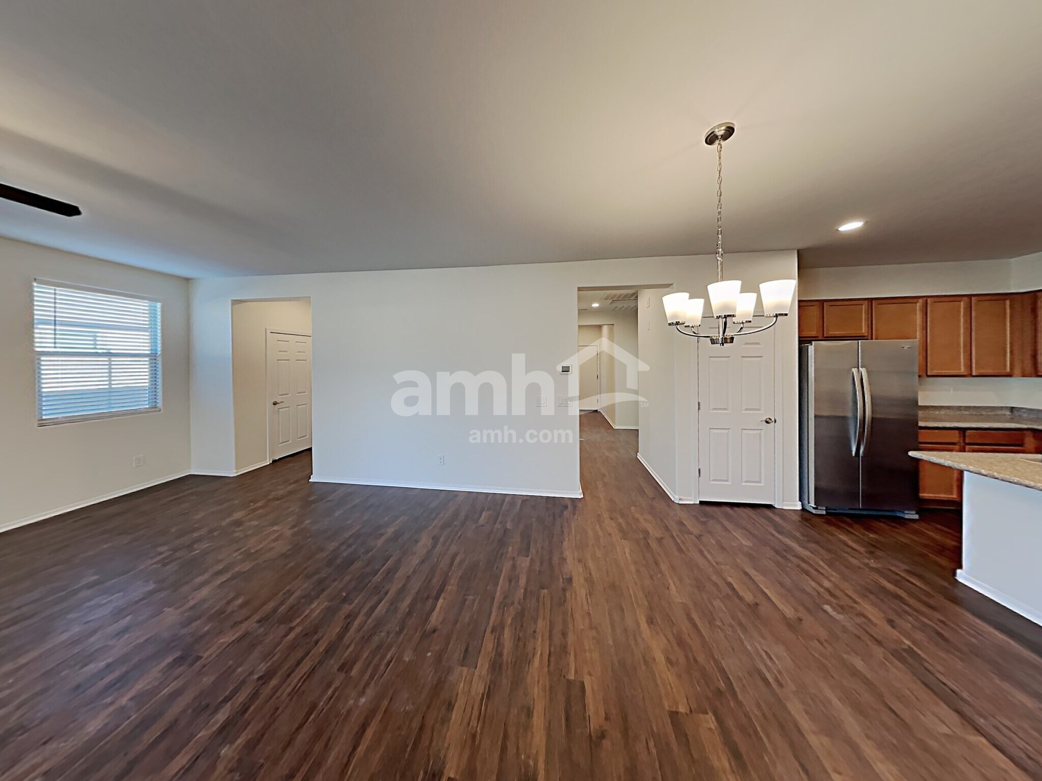Building Photo - 1688 E Primavera Way