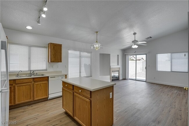 Building Photo - 10046 Catseye Cove Ct