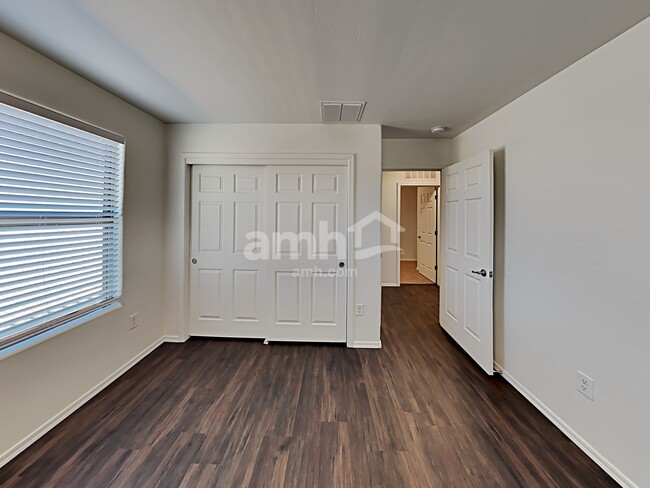Building Photo - 14376 N Bannerstone Ct