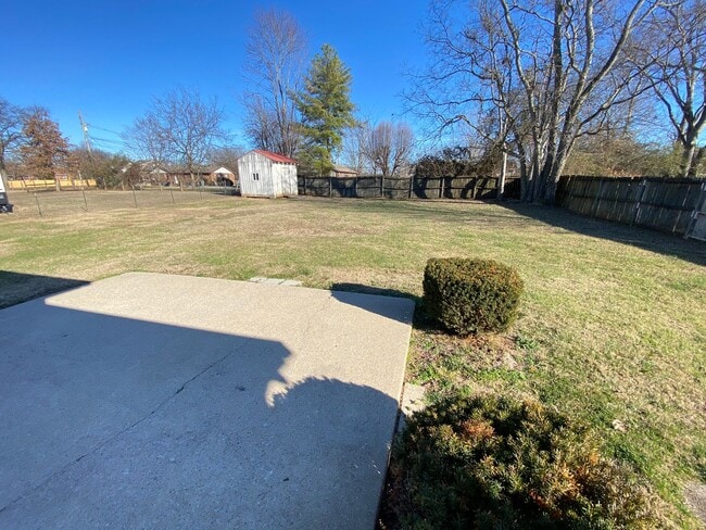Building Photo - For Lease - 3 Bed, 2 Bath, 1338sqft home in Lebanon