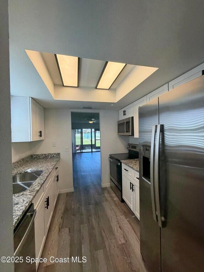 Building Photo - 1601 Jolson Ct