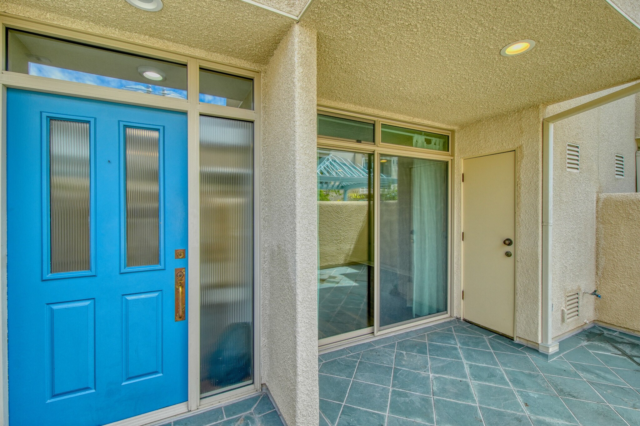 Building Photo - 14101 Dickens St