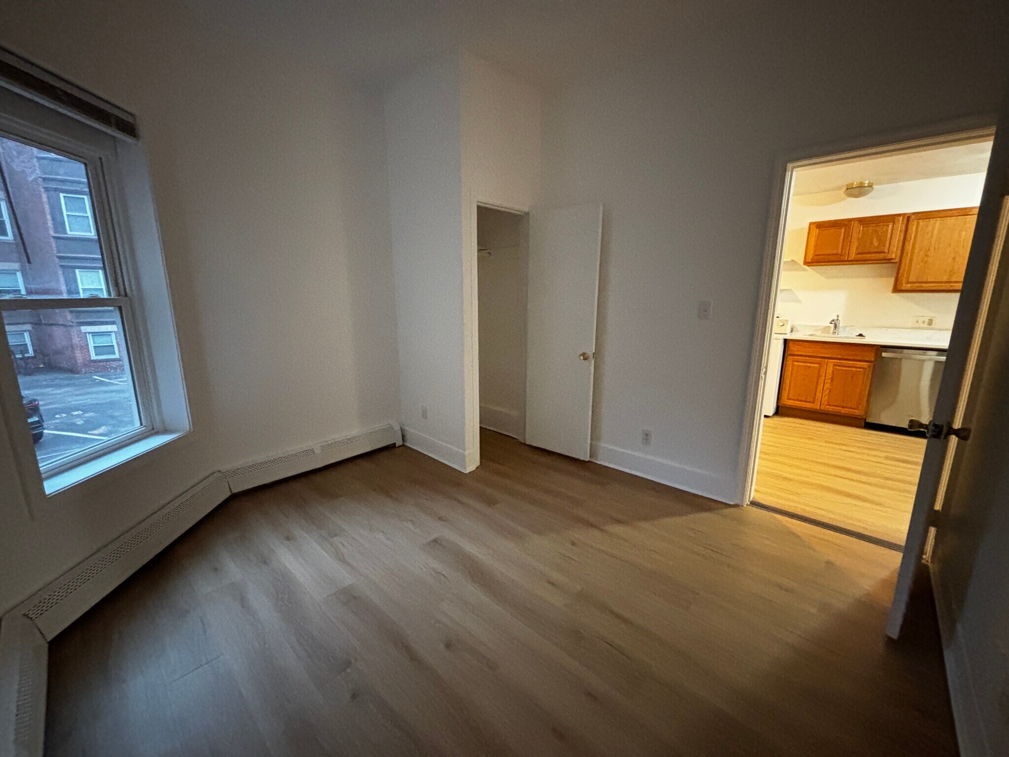 Building Photo - 672 Washington St