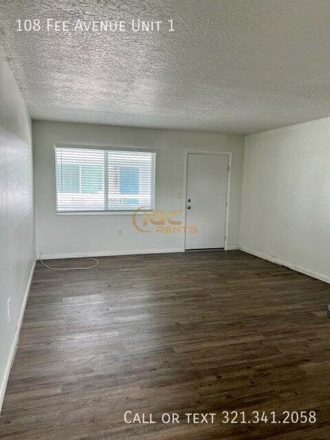 Building Photo - 108 E Fee Ave