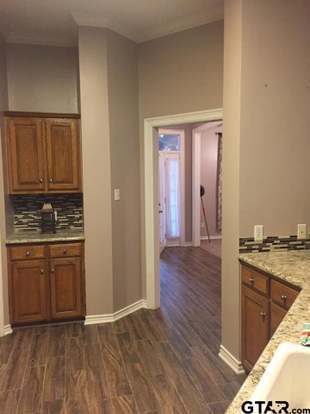 Building Photo - 16801 Lafayette Dr