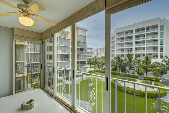 Building Photo - 3114 S Ocean Blvd