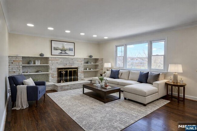 Building Photo - 118-120 Nolton Street Unit 1