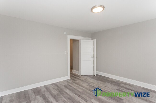 Building Photo - 1814 E 30th St