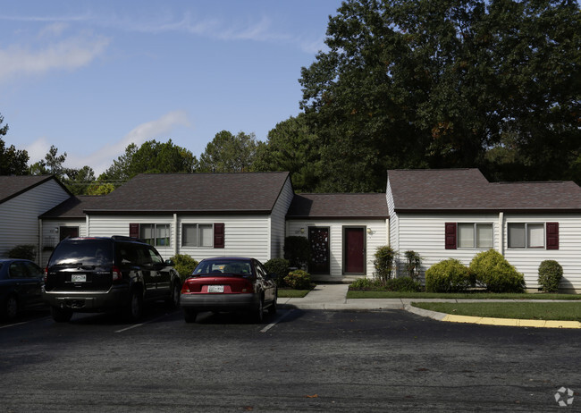 Building Photo - Cedar Springs Apartments