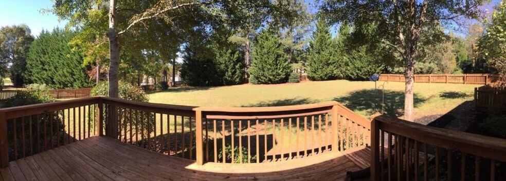 Building Photo - 6 Pearle Brook Ln