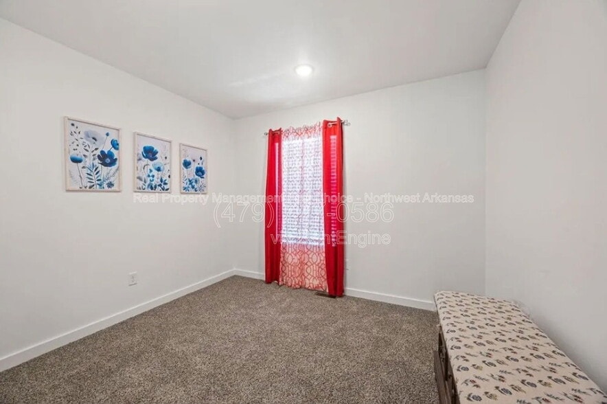 Building Photo - 1061 Kentucky Ave