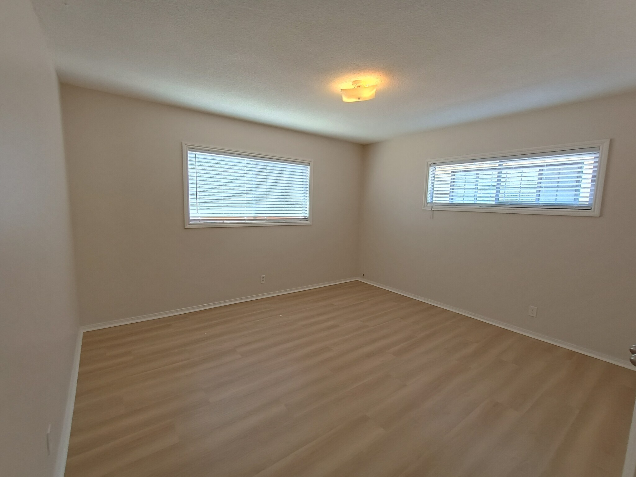 Building Photo - 4227 W 133rd St