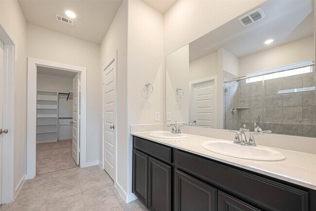 Building Photo - 17478 Buckeye Br
