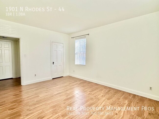 Building Photo - 1901 N Rhodes St