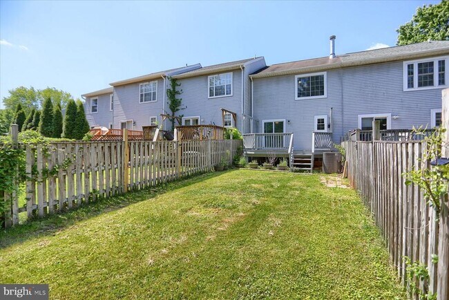 Building Photo - 618 Milford Ct