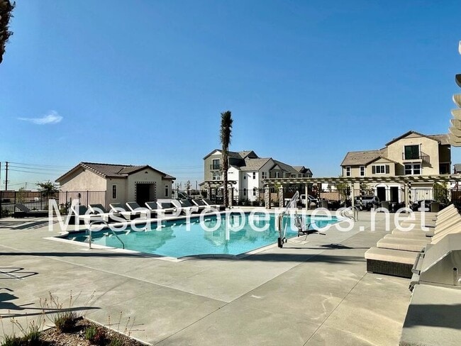 Building Photo - 1709 Cedar Tree Pl