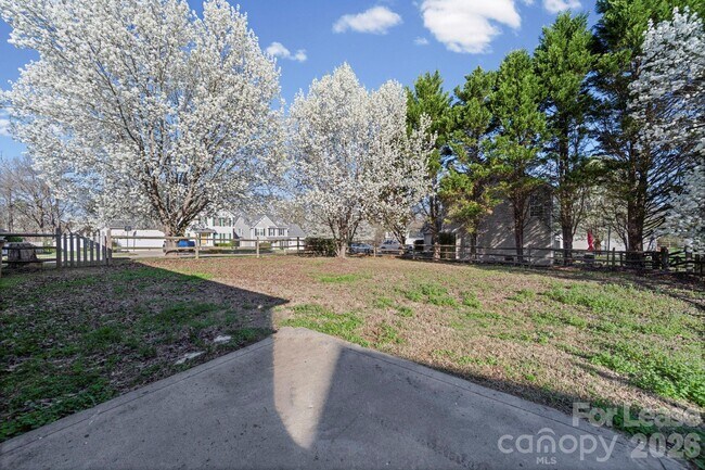 Building Photo - 2300 Genesis Dr