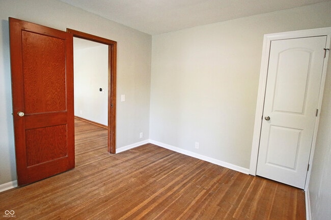 Building Photo - 545 E Westfield Blvd