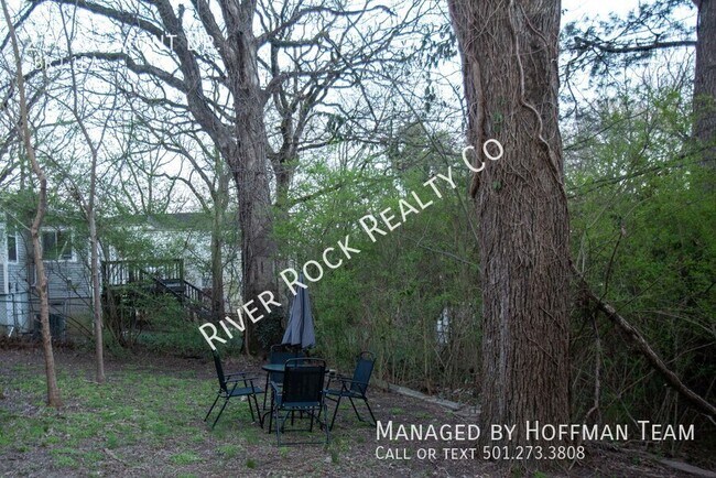 Building Photo - 214 Belmont Dr