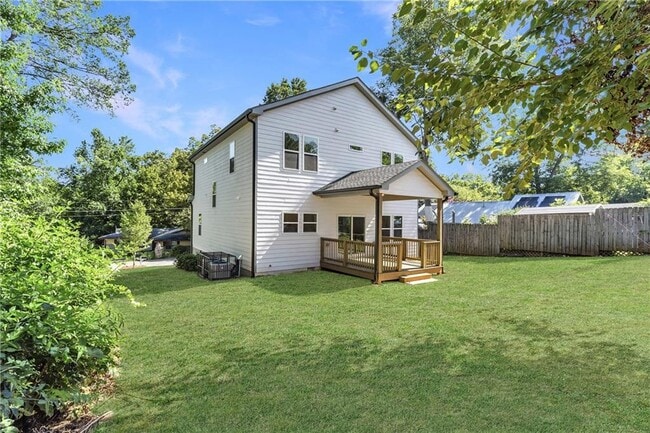 Building Photo - 3183 Zion St