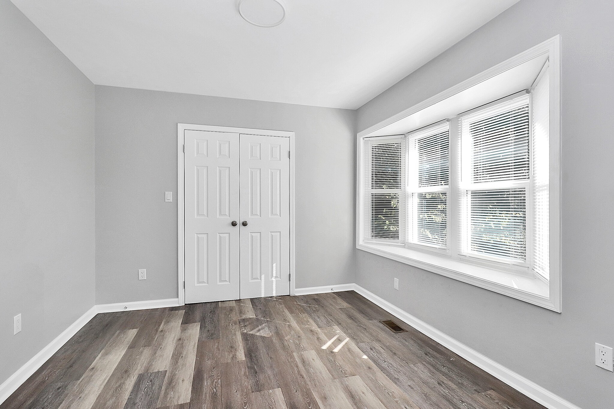 Building Photo - 6300 Monteith Dr