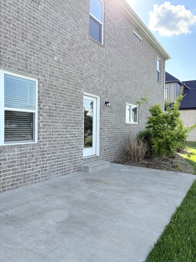 Building Photo - 7010 Shelton Ln