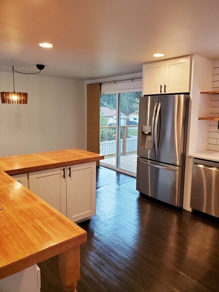 New kitchen - 8105 Spur Ct NW