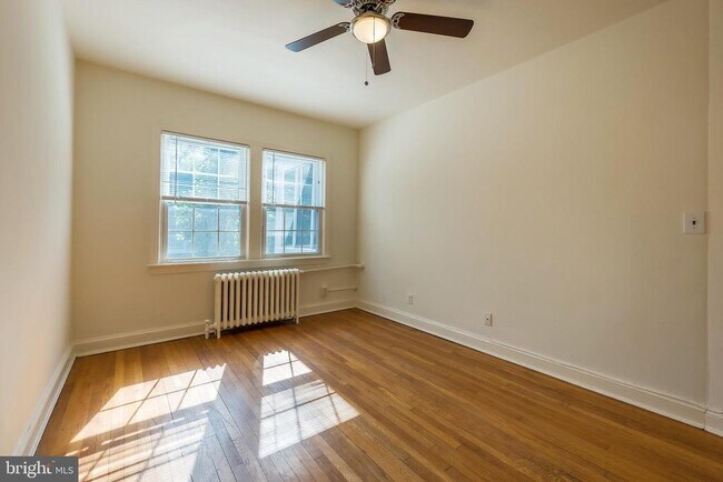 Building Photo - 2341 40th St NW