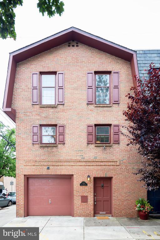Building Photo - 508 S 12th St